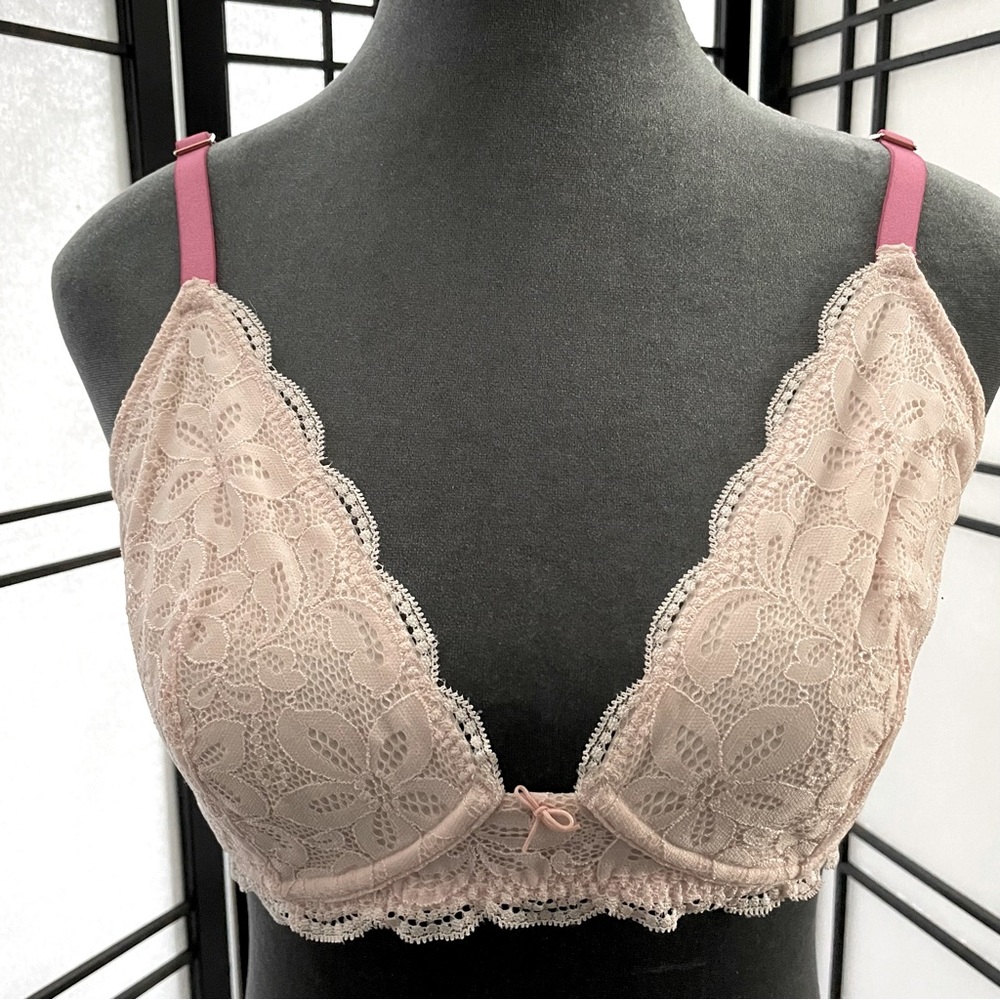 Lace soft cup bra